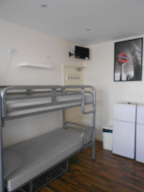 Mapesbury Hostel London Room photo
